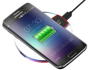Charger bezdrôtová nabíjačka. Charger bezdrôtová nabíjačka.